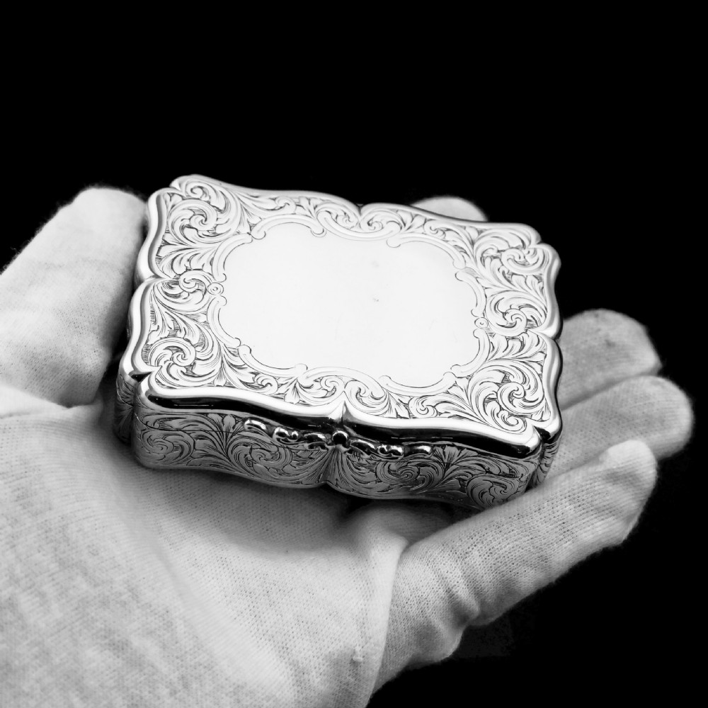 A Large Antique Victorian Solid Sterling Silver Table Snuff Box with Intricate Engravings - Edward Smith 1853 View XII