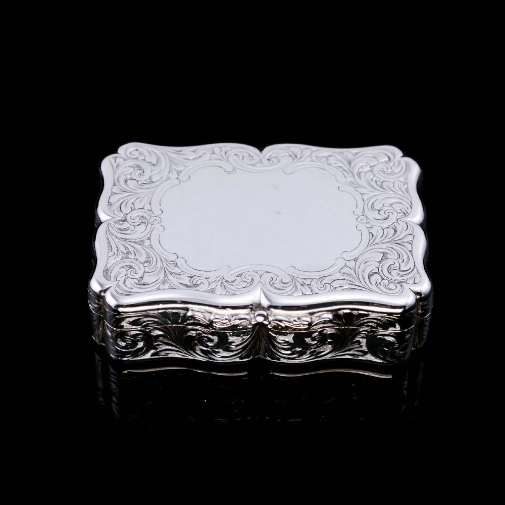 A Large Antique Victorian Solid Sterling Silver Table Snuff Box with Intricate Engravings - Edward Smith 1853 View XXI