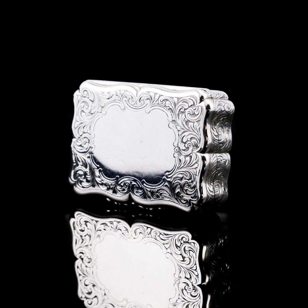 A Large Antique Victorian Solid Sterling Silver Table Snuff Box with Intricate Engravings - Edward Smith 1853 View XXVI