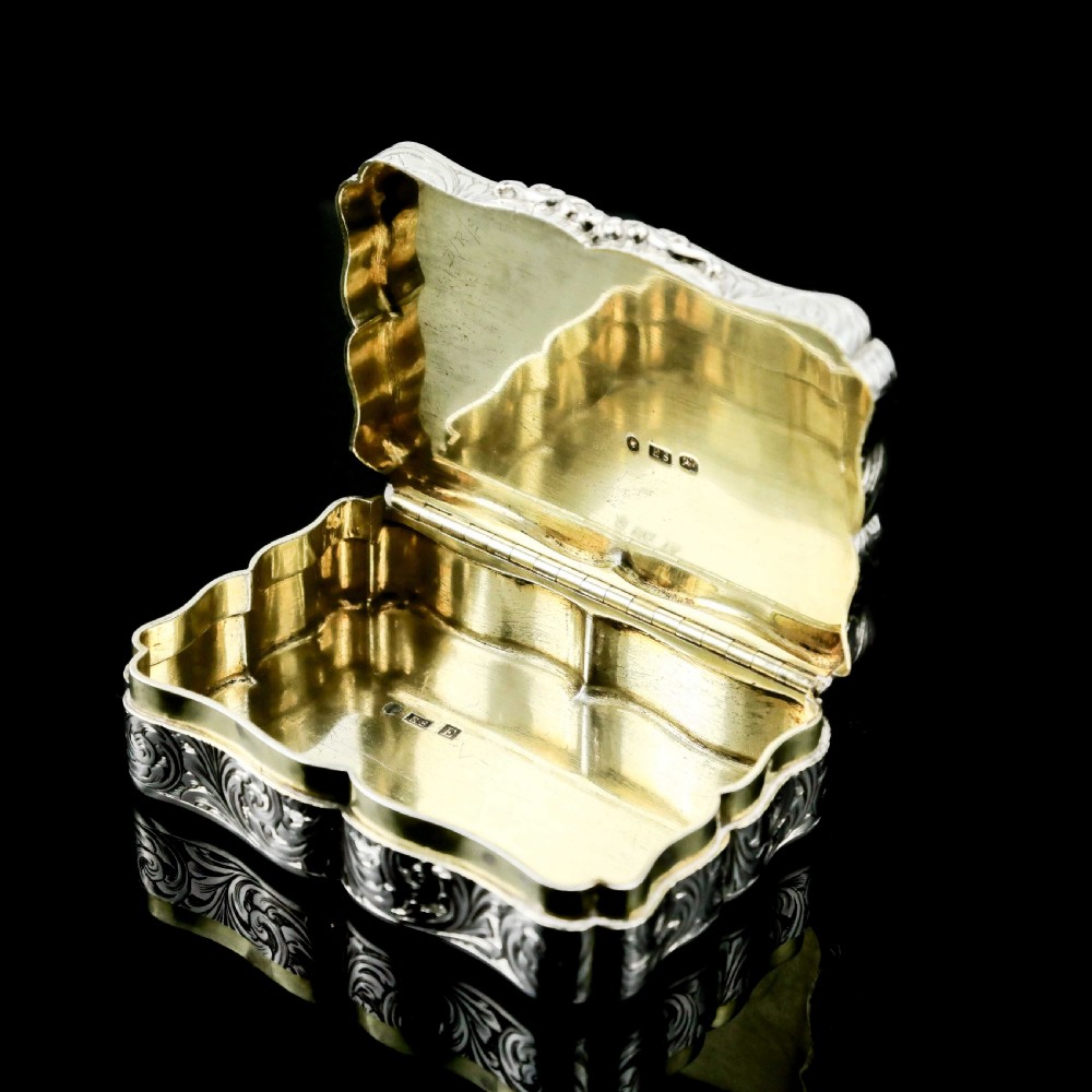 A Large Antique Victorian Solid Sterling Silver Table Snuff Box with Intricate Engravings - Edward Smith 1853 View XXIX
