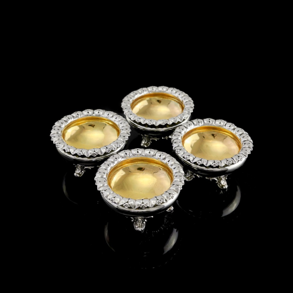 A Magnificent Set of 4 Georgian Solid Silver Salt Cellars - Barnard 1837 View III