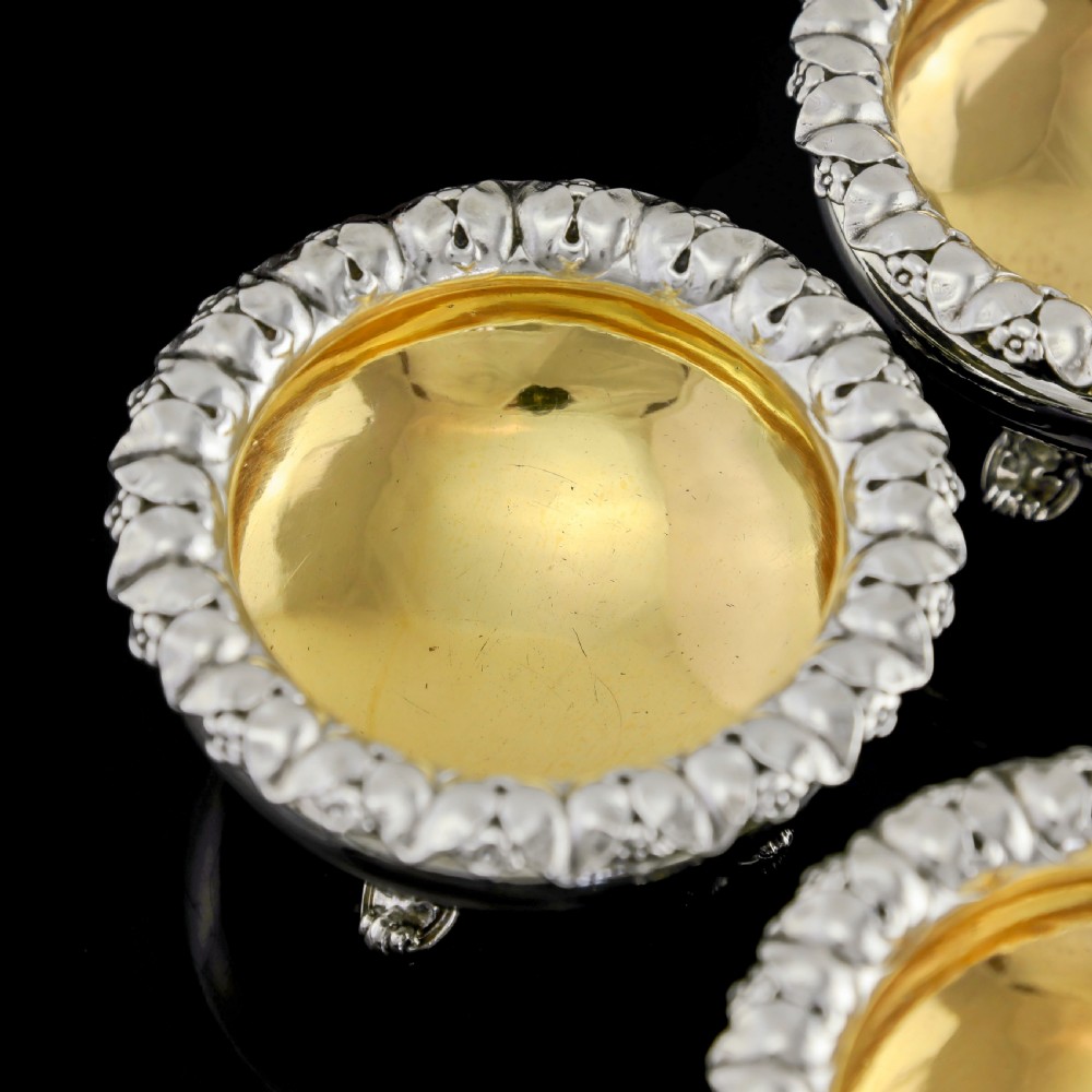 A Magnificent Set of 4 Georgian Solid Silver Salt Cellars - Barnard 1837 View VIII