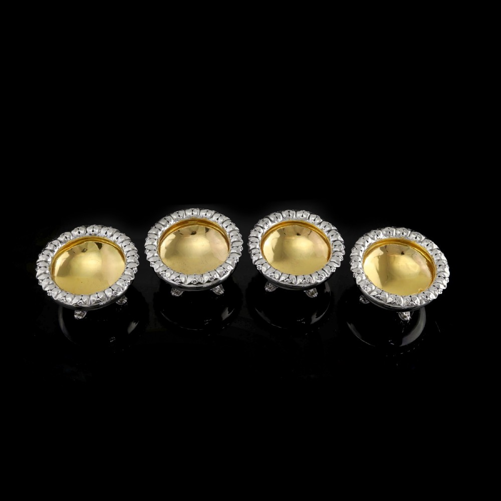 A Magnificent Set of 4 Georgian Solid Silver Salt Cellars - Barnard 1837 View XII