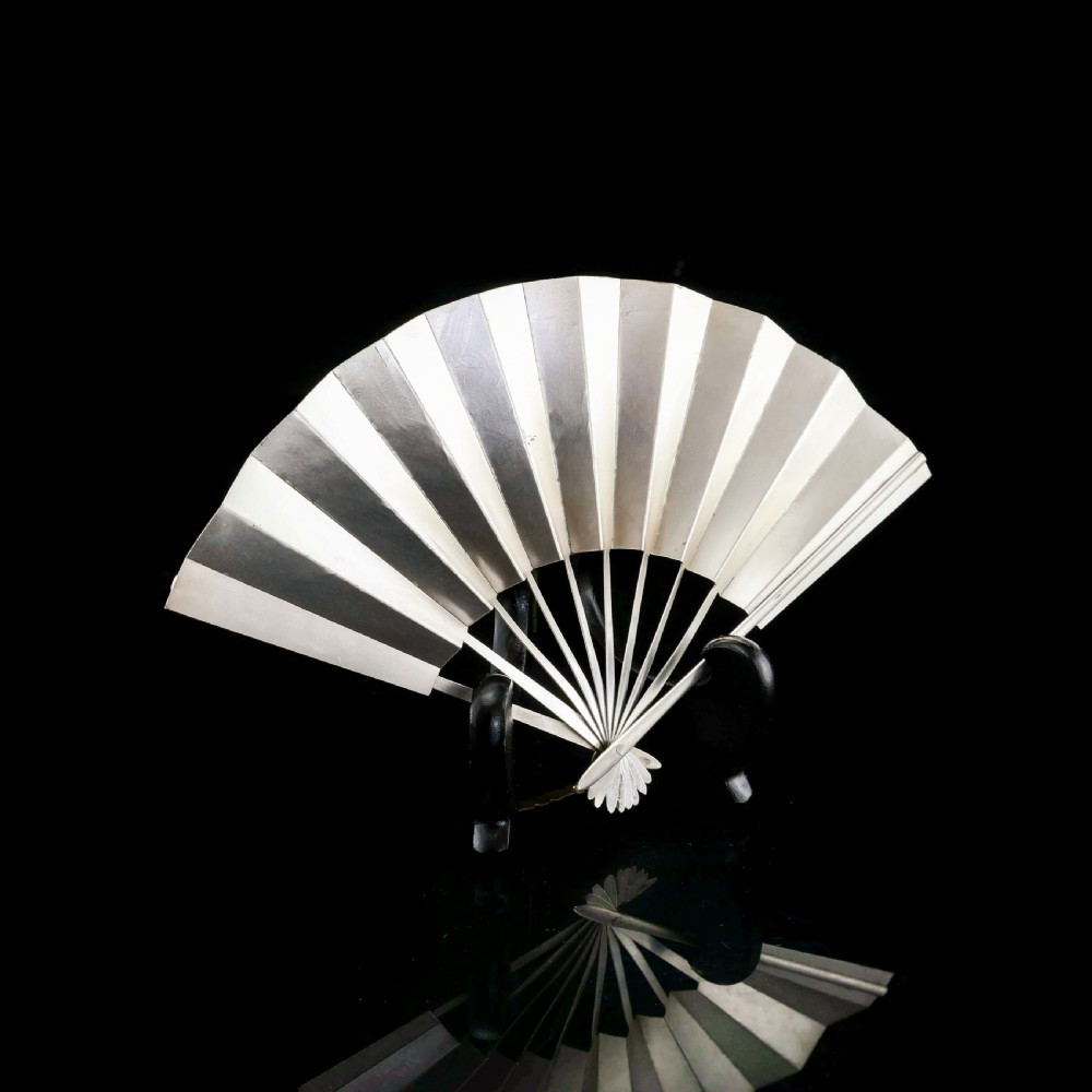 A Vintage Japanese Solid Silver Fan (Sensu/O-gi) - c.1960s View X