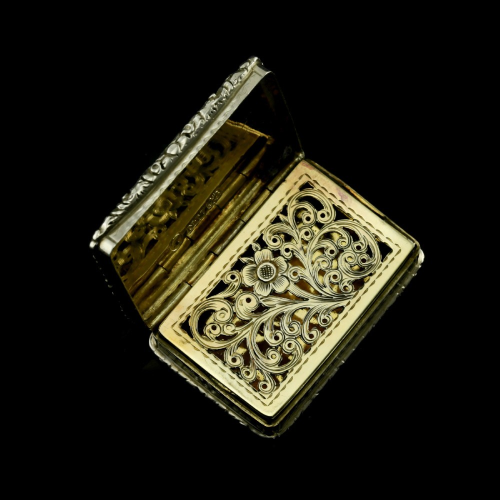 Antique Solid Silver Victorian Vinaigrette 