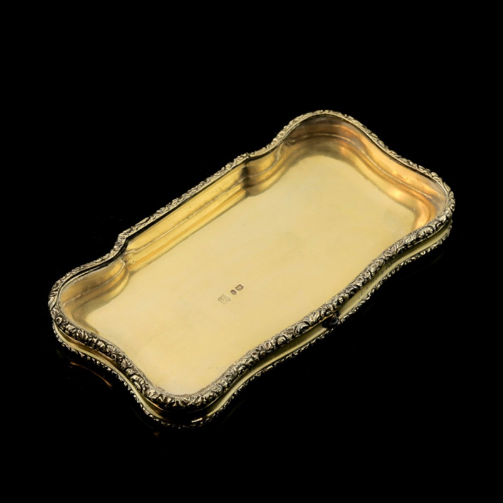 A Rare Georgian Solid Silver Gilt Snuff Box with Rock Crystal - Charles Rawlings & William Summers, 1833 View V