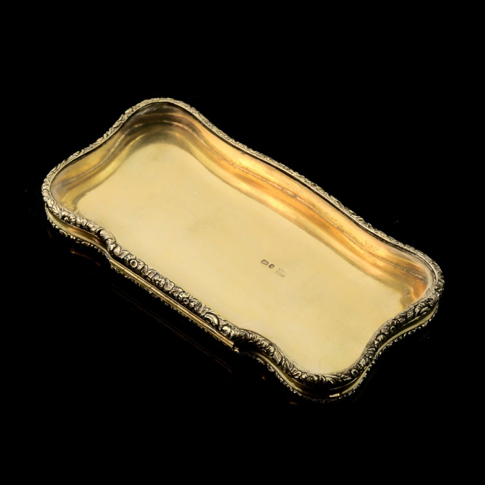 A Rare Georgian Solid Silver Gilt Snuff Box with Rock Crystal - Charles Rawlings & William Summers, 1833 View VI