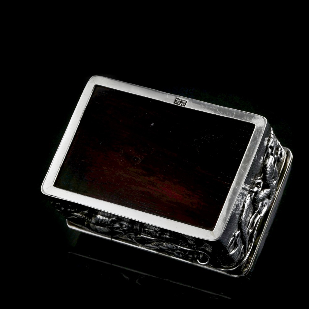 Antique Japanese Solid Silver Box with Embossed Dragons - Meiji Period c.1900 View VIII