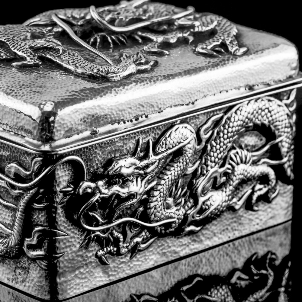 Antique Japanese Solid Silver Box with Embossed Dragons - Meiji Period c.1900 View XI