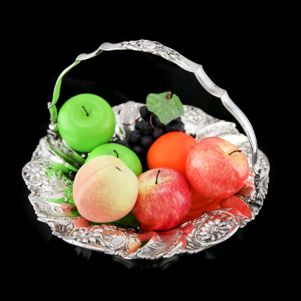 A Georgian Solid Silver Basket with Floral Motifs (1kg+) - Joseph & John Angell 1835 View XIV