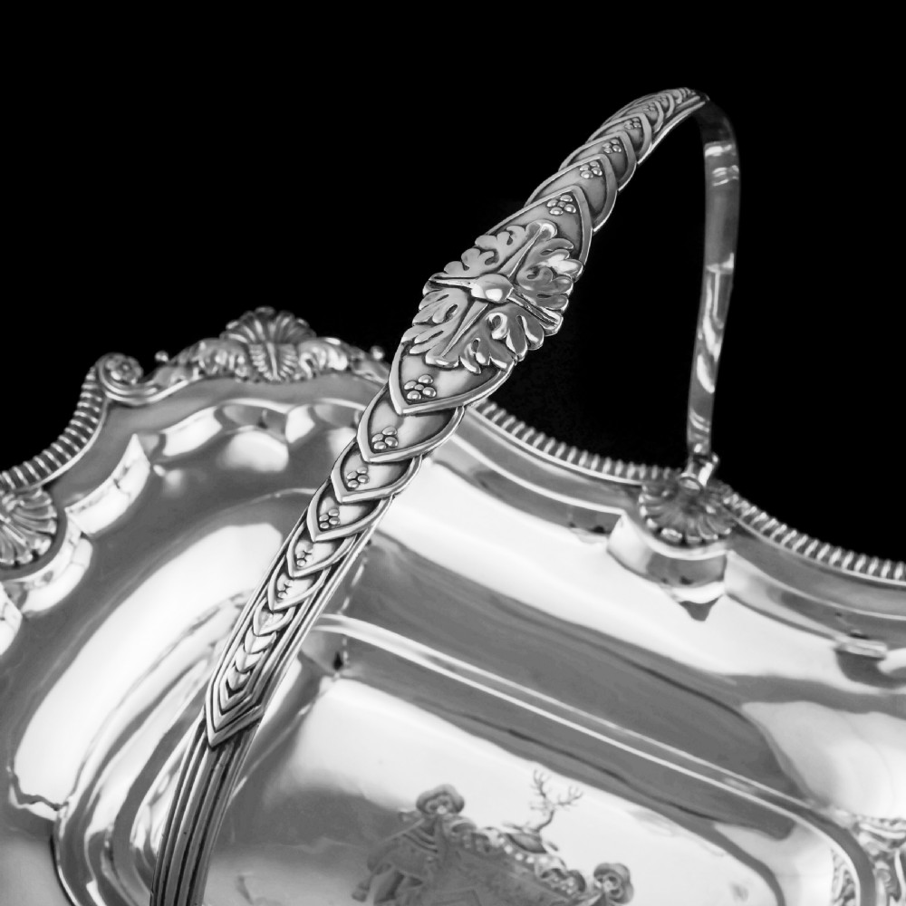 Antique Solid Silver Georgian Basket with Magnificent Gadrooning - Samuel Hennell 1811 View VIII