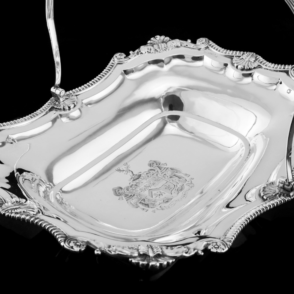 Antique Solid Silver Georgian Basket with Magnificent Gadrooning - Samuel Hennell 1811 View XI