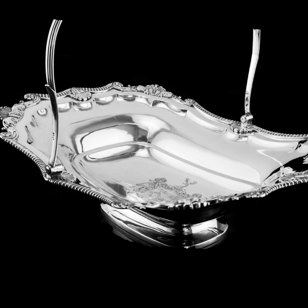 Antique Solid Silver Georgian Basket with Magnificent Gadrooning - Samuel Hennell 1811 View XII