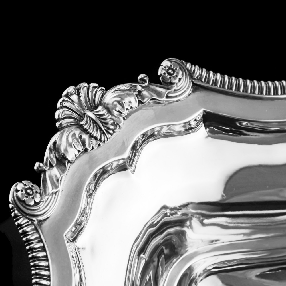 Antique Solid Silver Georgian Basket with Magnificent Gadrooning - Samuel Hennell 1811 View XVIII