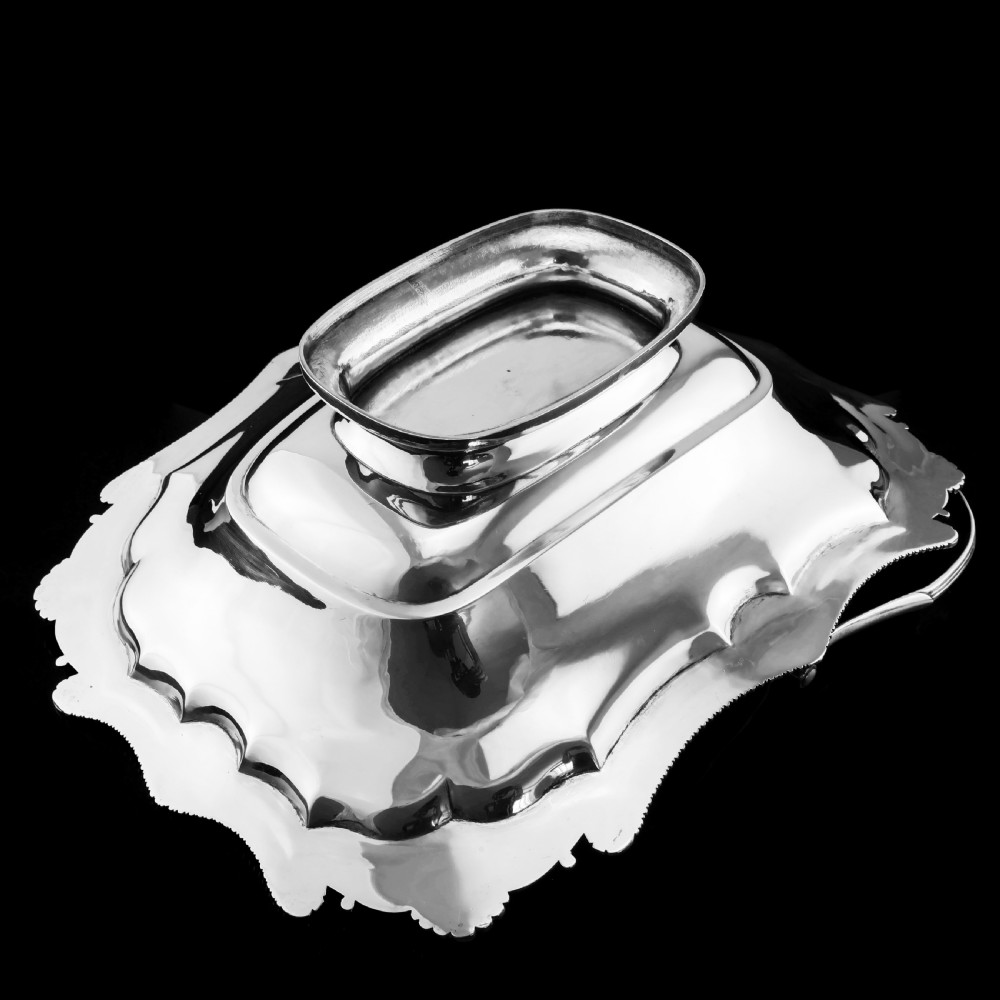 Antique Solid Silver Georgian Basket with Magnificent Gadrooning - Samuel Hennell 1811 View XIX