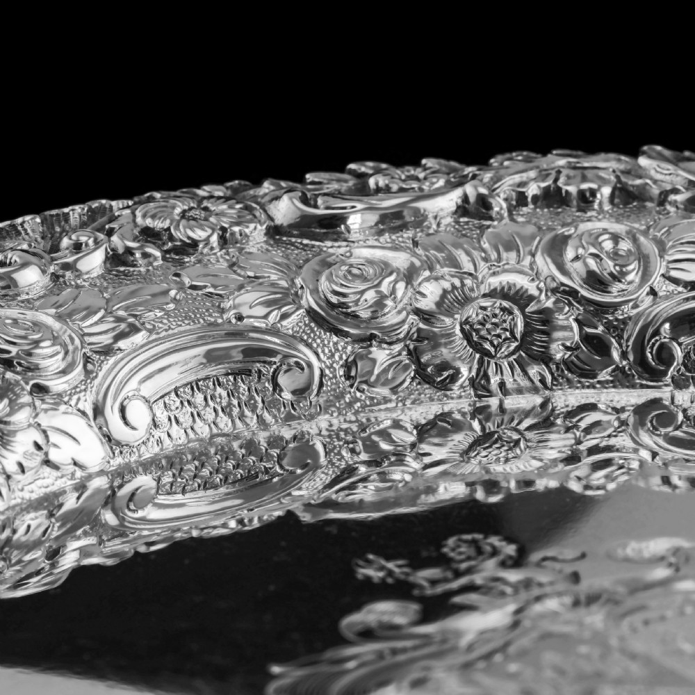 A Stunning English Georgian Solid Silver Salver Tray with Rococo Decoration - William Eaton 1818 View XIX