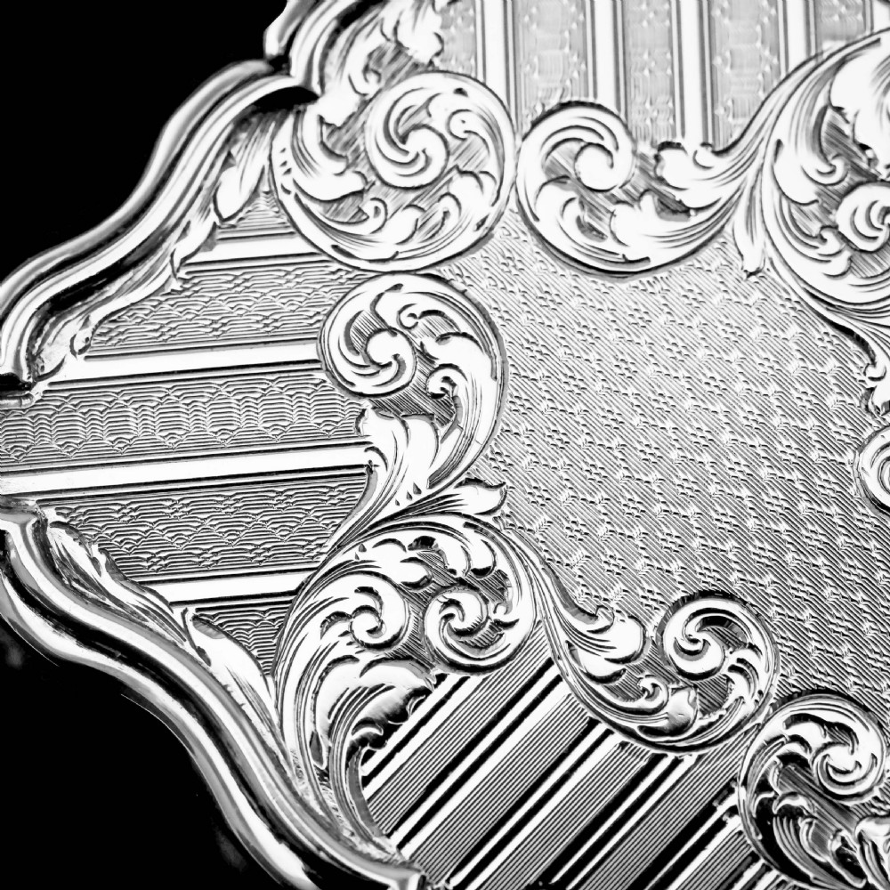 Antique Solid Silver Large Table Snuff Box with Magnificent Engravings - Edward Smith 1850 View VII