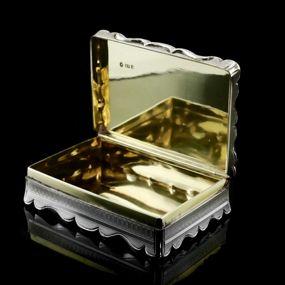 Antique Solid Silver Large Table Snuff Box with Magnificent Engravings - Edward Smith 1850 View XV
