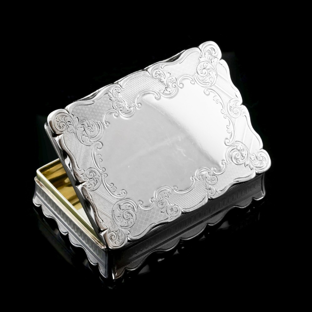Antique Solid Silver Large Table Snuff Box with Magnificent Engravings - Edward Smith 1850 View XVIII