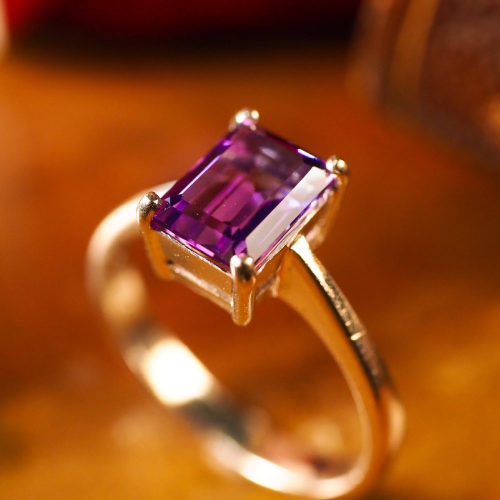 An 18K White Gold 'Emerald Cut' Amethyst Ring View XII