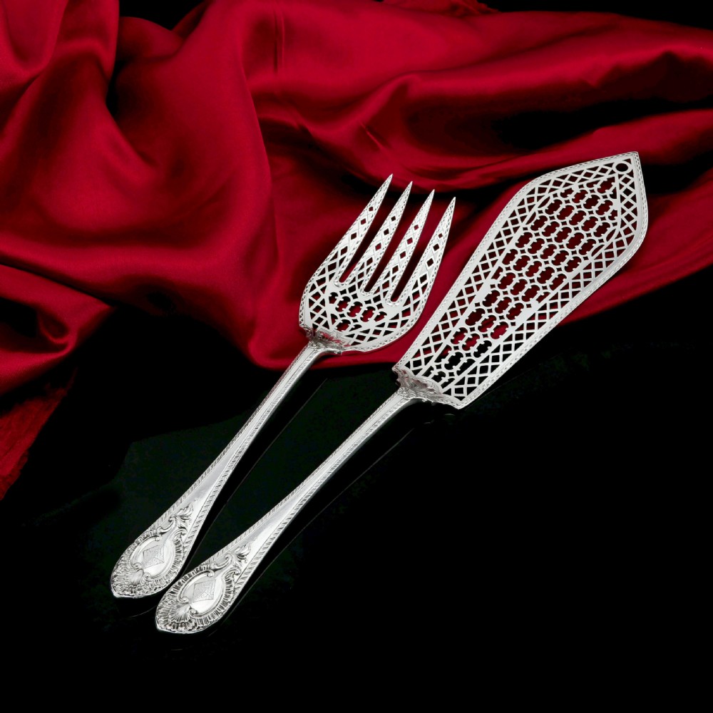 A Rare Victorian Solid Silver Hand-Pierced Fish Server Set - Martin Hall & Co. 1863 View X