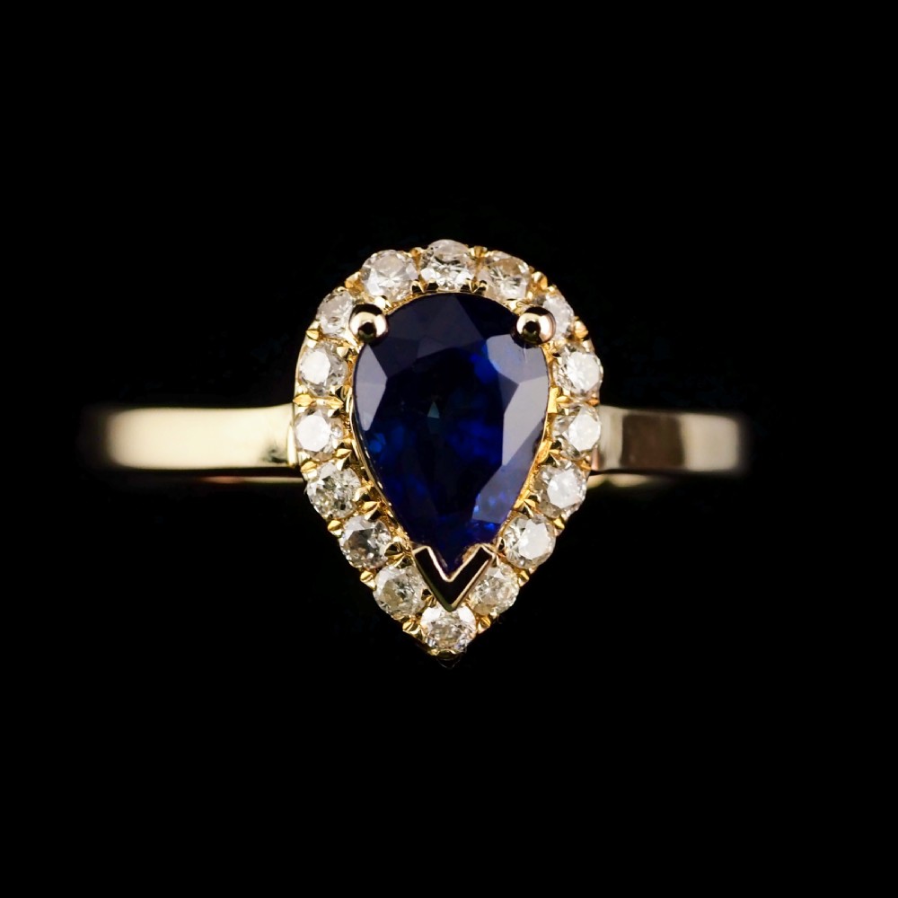 A Stunning 14K Gold Sapphire & Diamond Cluster Ring 1.06 Carat View IV
