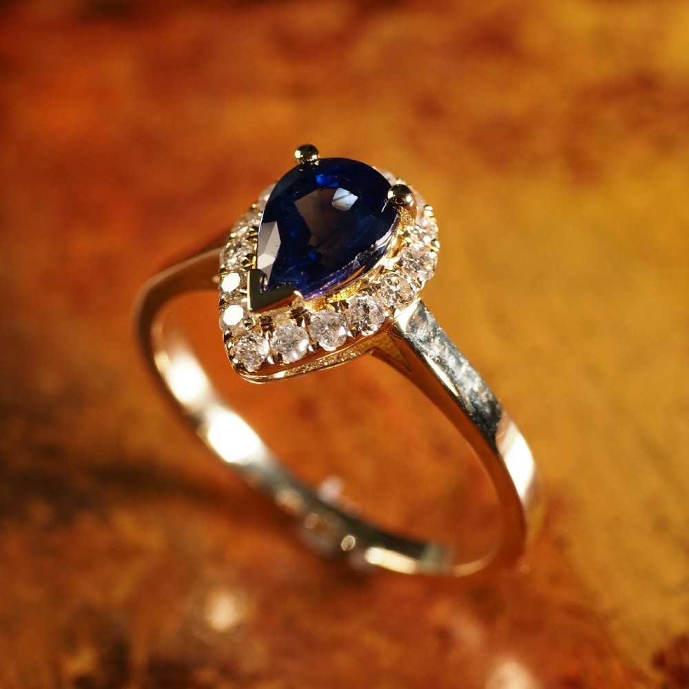 A Stunning 14K Gold Sapphire & Diamond Cluster Ring 1.06 Carat View VIII