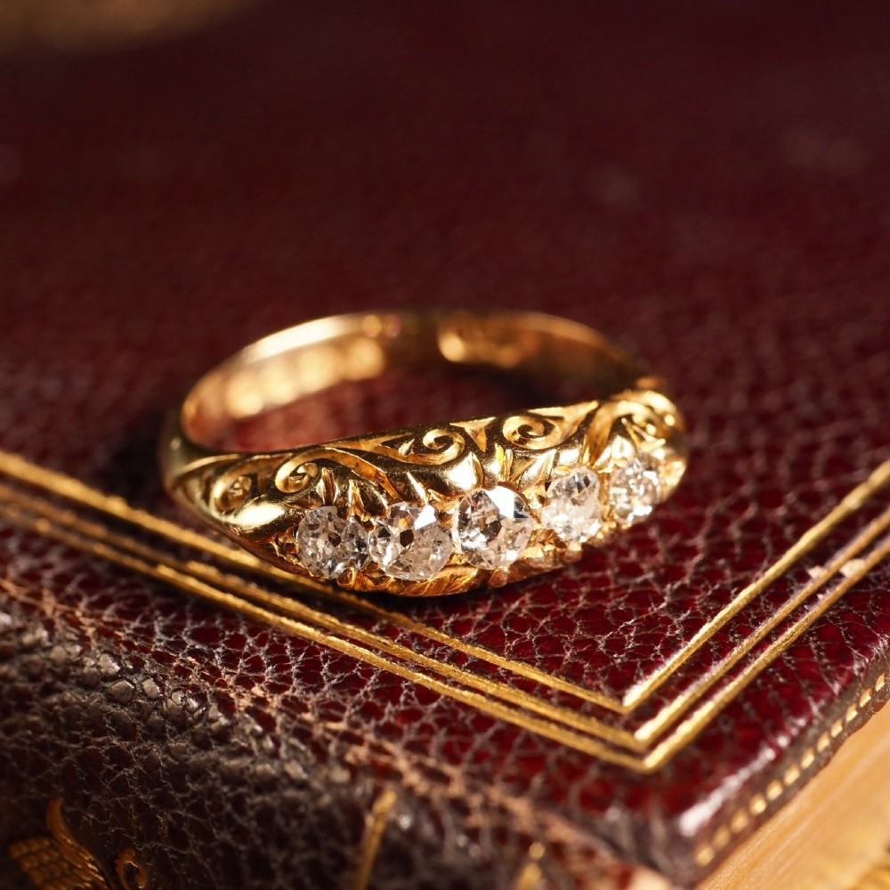 Antique Edwardian 18K Gold Engraved & 5 Diamond Ring - 1908 View IX