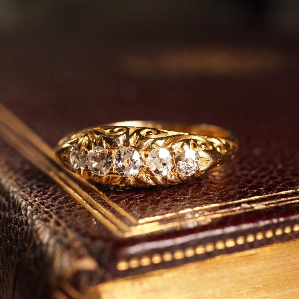 Antique Edwardian 18K Gold Engraved & 5 Diamond Ring - 1908 View XI