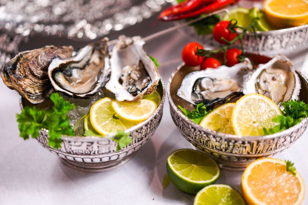 Antique English Large Solid Silver Bowls, Set of 3 with Roman Frieze - Elkington & Co 1895 View X