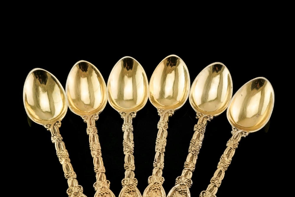 Antique Victorian Solid Silver Gilt 6 Teaspoons with Magnificent Grape Vine Design - Charles Boyton 1883 View II