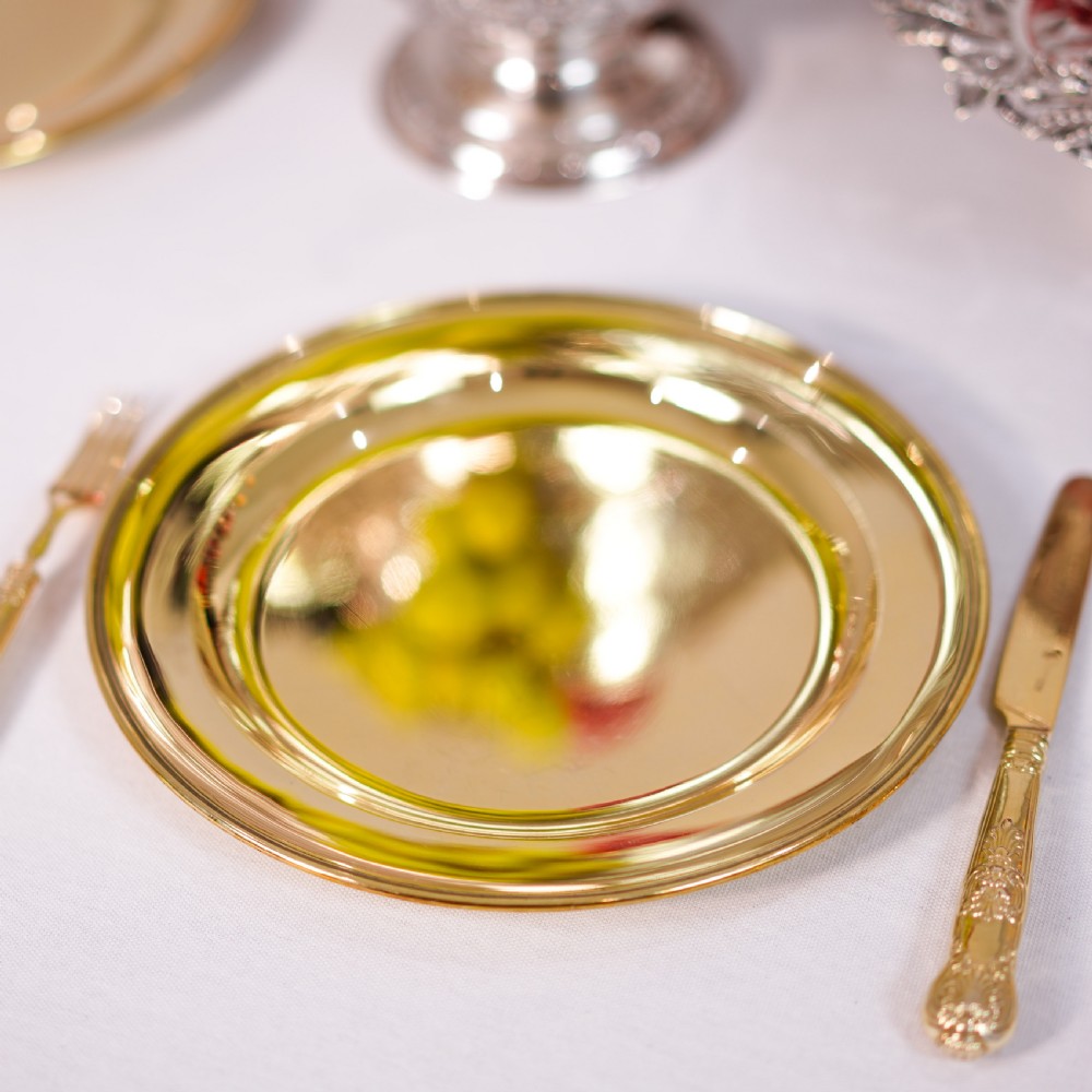 A Magnificent Set of 12 Georgian Solid Silver Gilt Dishes - 1780-1811 View XXIII