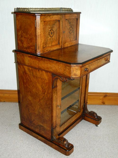 Burr Walnut Davenport / Music Cabinet