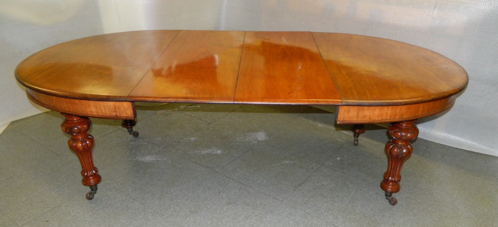 mahogany extending dining table