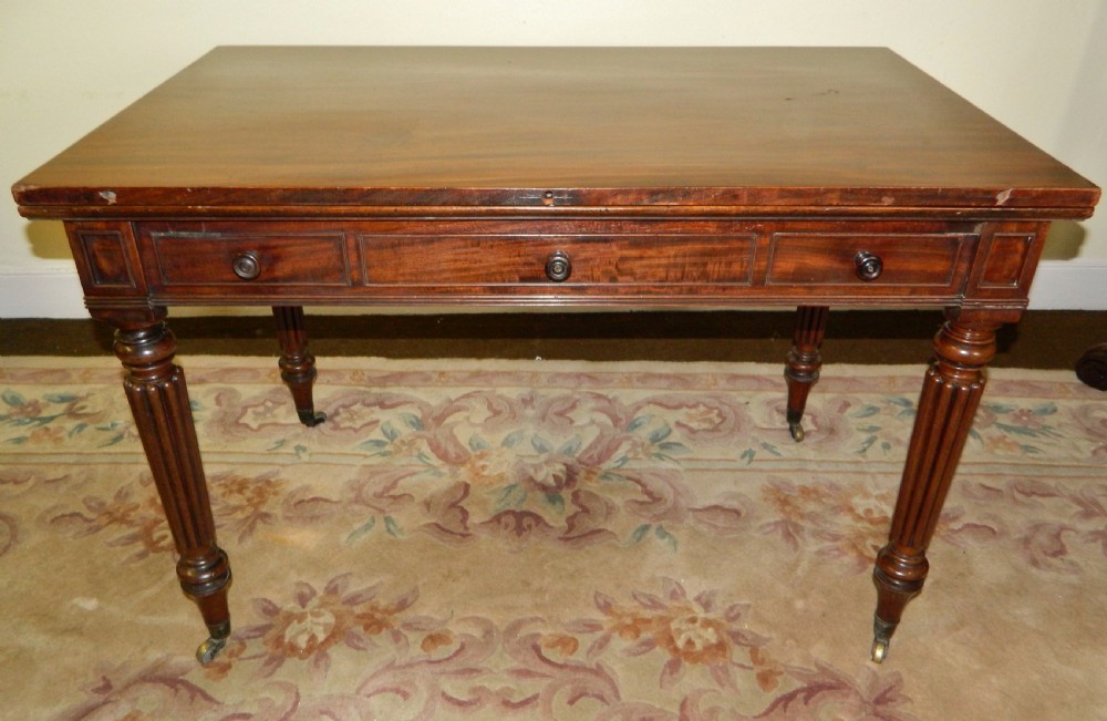 Gillows mahogany 'universal' table View II