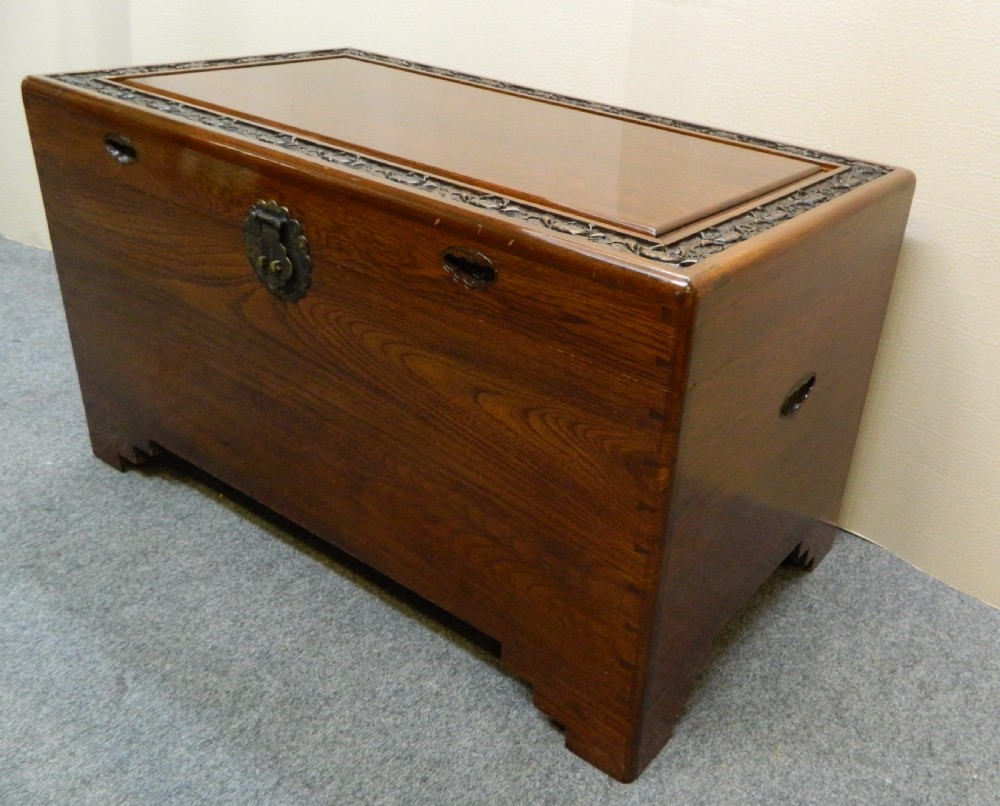 camphor wood trunk View II