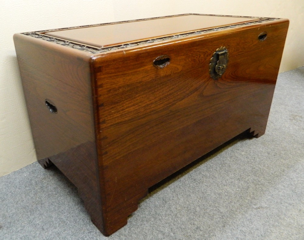 camphor wood trunk View IV