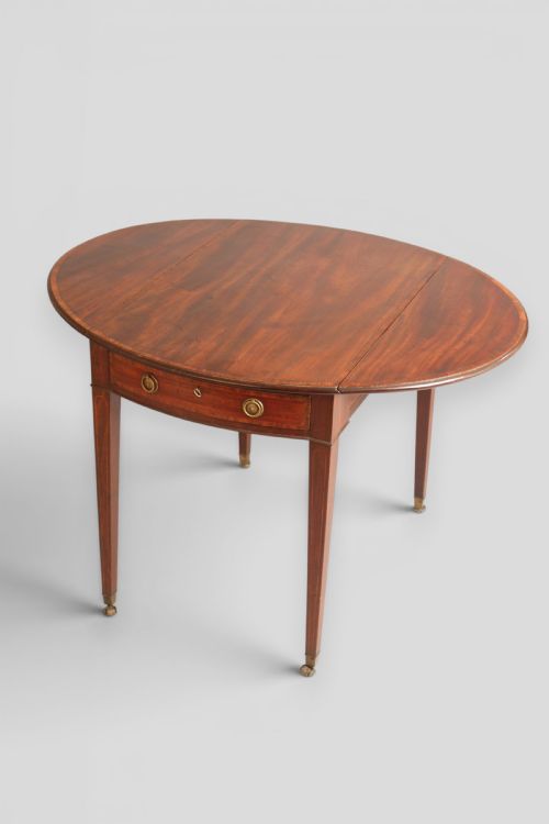 GEORGE III PERIOD MAHOGANY PEMBROKE TABLE