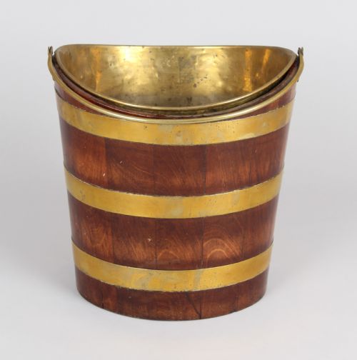 fig 1. A well-shaped early 19th century Dutch mahogany Teestoof bucket
