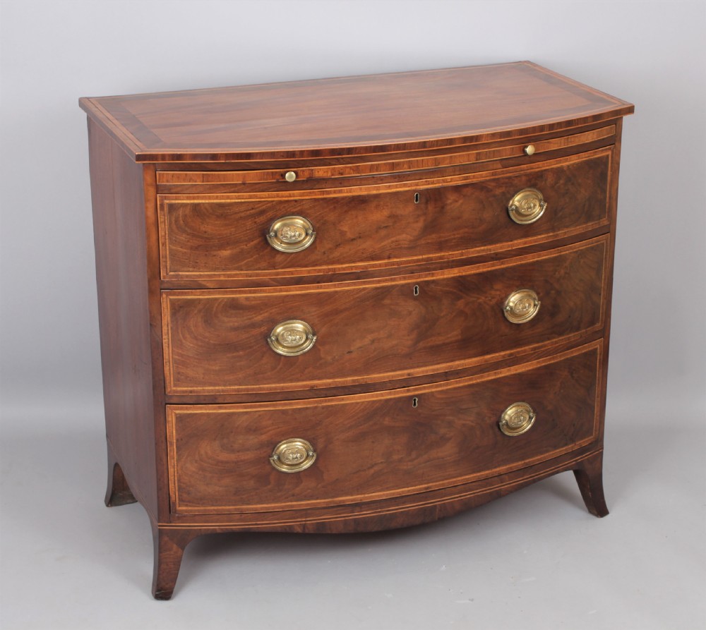 Fine George III period mahogany chest of three drawers