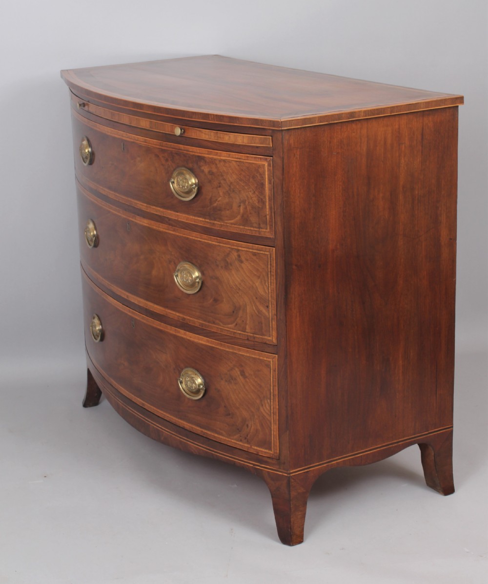 Fine George III period mahogany chest of three drawers View IV