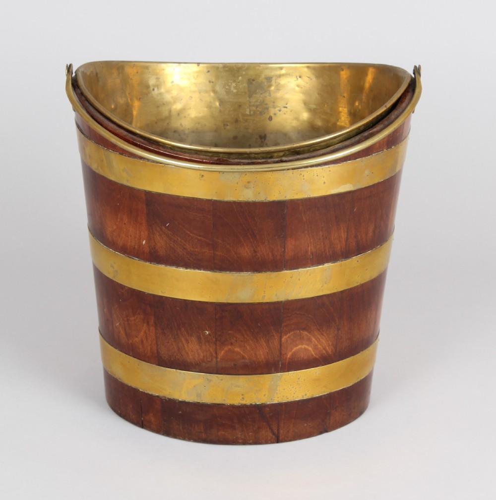 A well-shaped early 19th century Dutch mahogany Teestoof bucket View II
