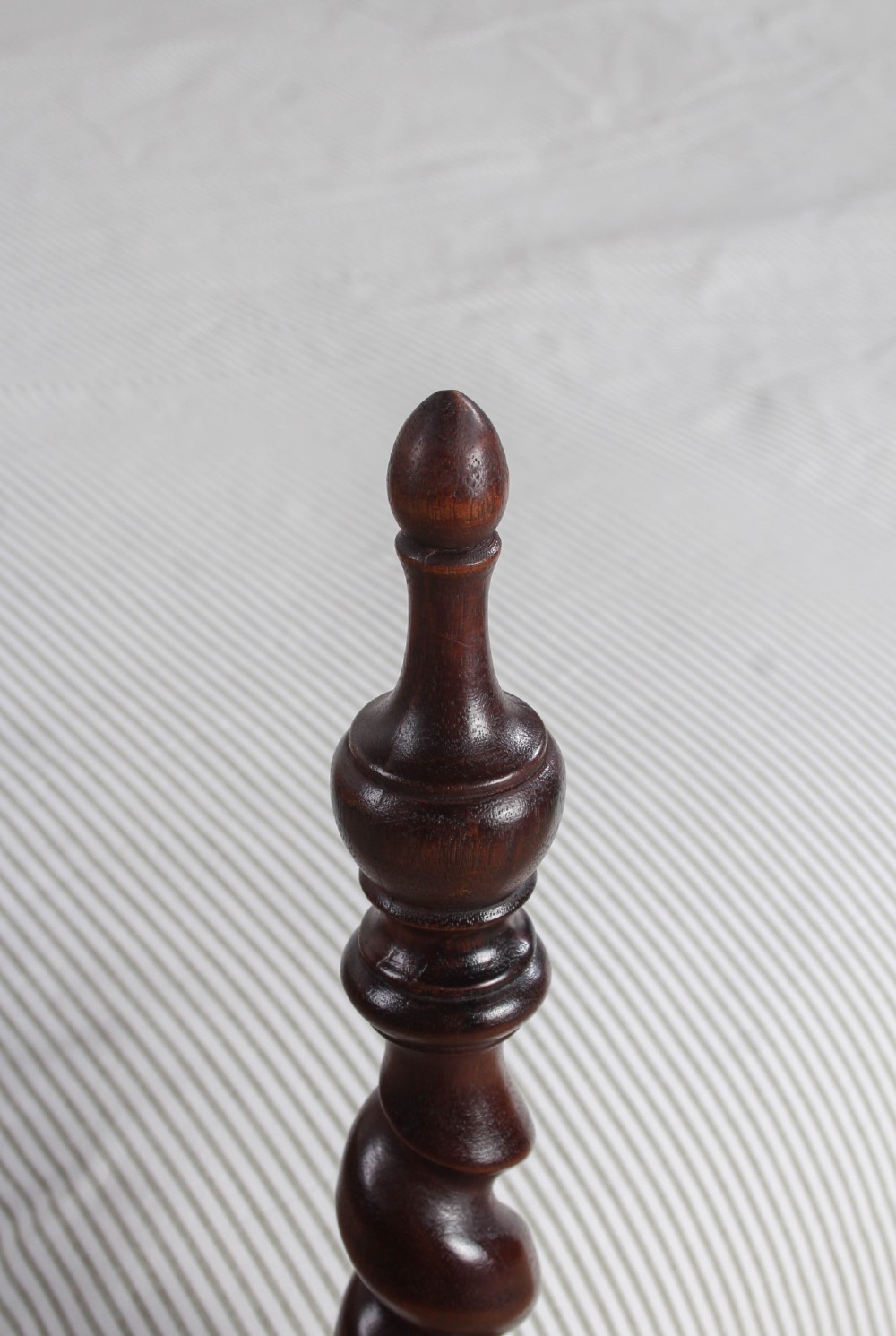 Exquisite Mahogany and Oak, Barley Twist No End Super-King Bed View VI