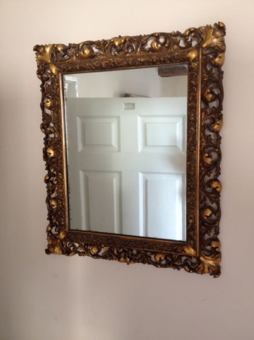 Antique Victorian Gilt Framed Mirror with Pierced Foliate Decoration.