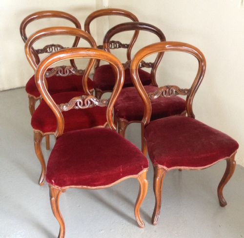 fig 1. Victorian set of six rosewood balloon backed dining chairs on cabriole legs circa 1870