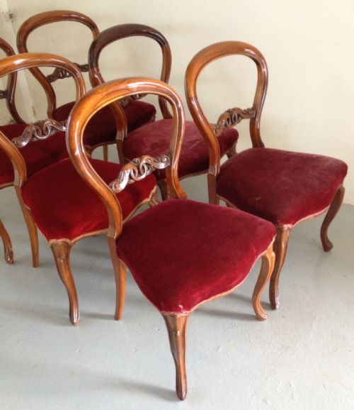 fig 2. Victorian set of six rosewood balloon backed dining chairs on cabriole legs circa 1870
