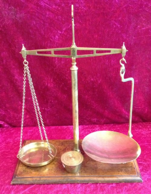 Set of Edwardian Avery Scales with Unusual Weights
