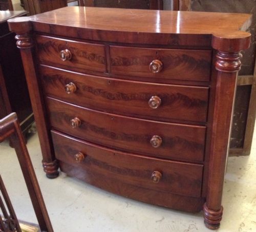Victorian Bow Front Mahogany Chest of Drawers