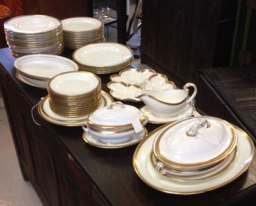 Minton Bone China Late Victorian 91piece Dinner Service. Excellent Condition