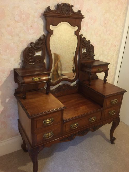 Victorian Mahogany Art Nouveau Dressing Table